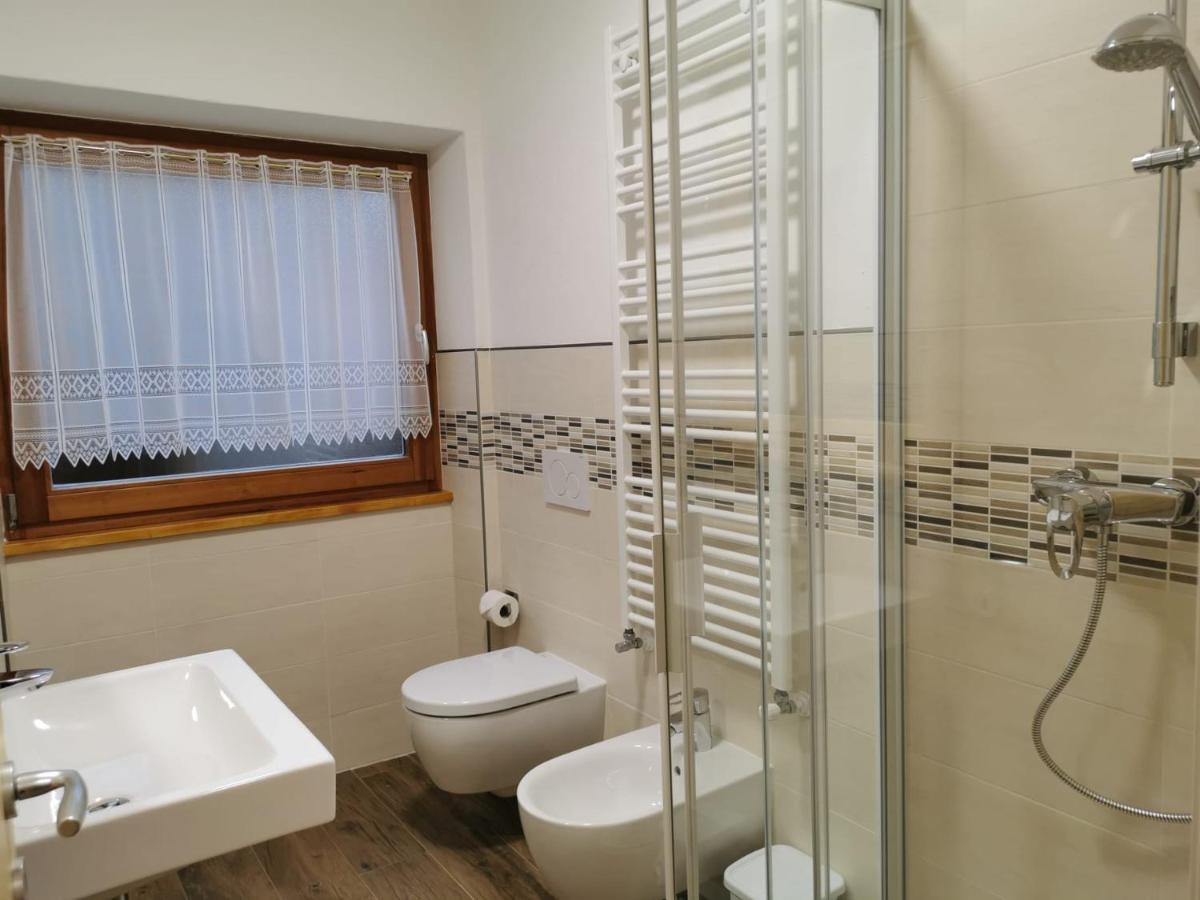 App. Monte Pore - Agriturismo La Majon Colle Santa Lucia Bagian luar foto